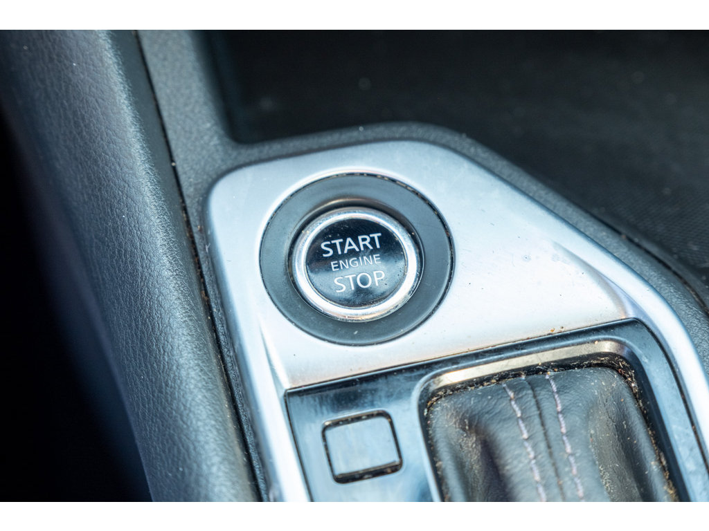 Used 2025 Nissan Sentra SV FWD image 27