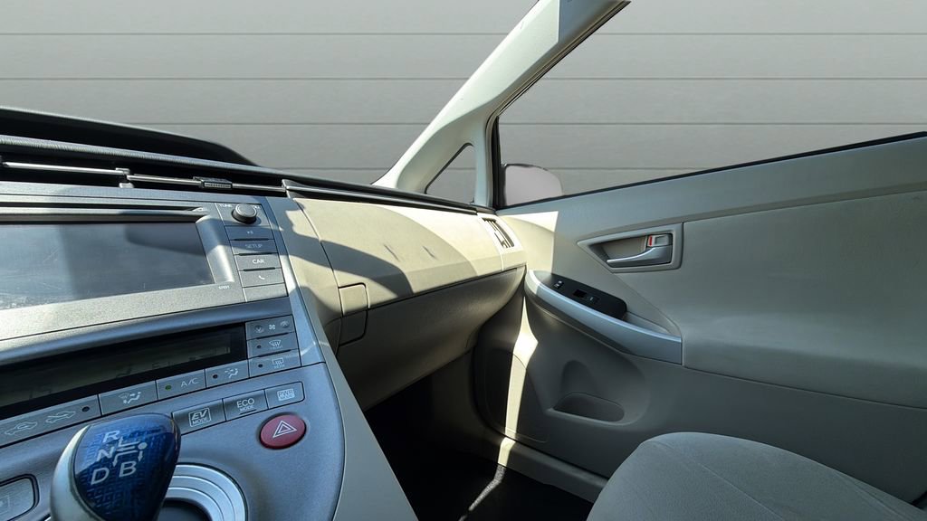 Used 2012 Toyota Prius Two FWD image 13