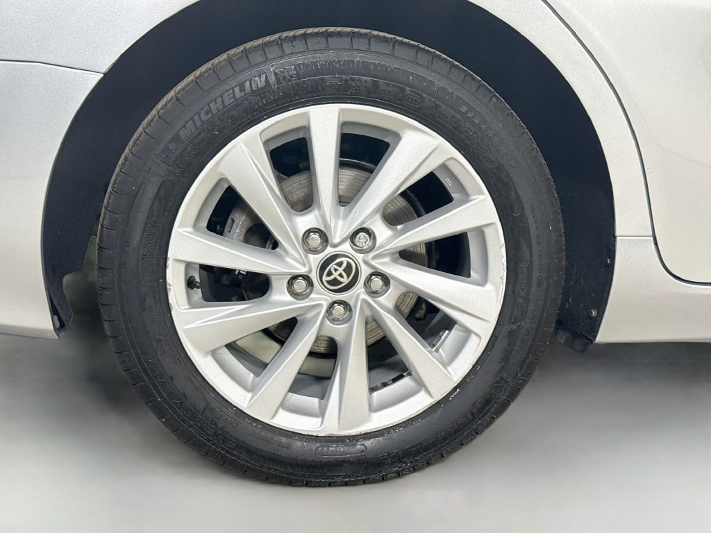 Used 2022 Toyota Camry LE AWD/4WD image 31