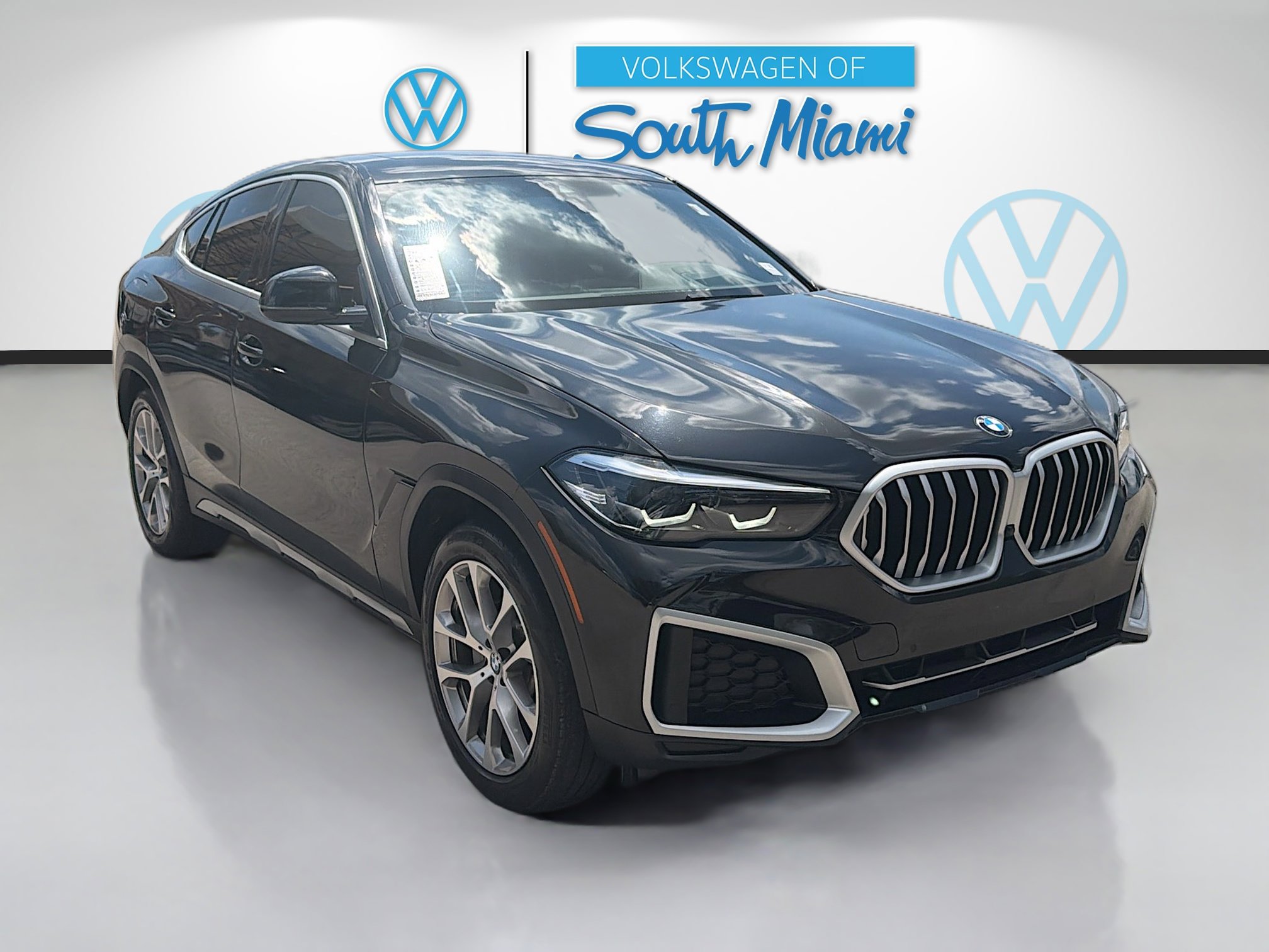Used 2022 BMW X6 xDrive40i w/ Premium Package AWD/4WD image 1