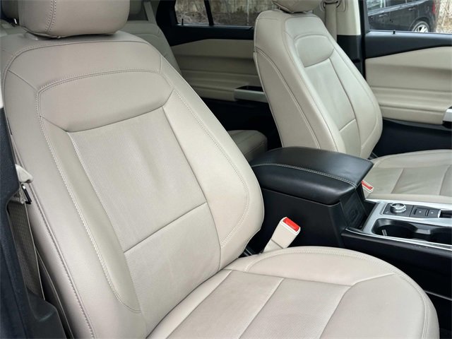Certified 2023 Ford Explorer Limited w/ Limited Technology Package image 27