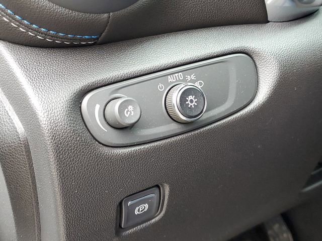 Used 2023 Chevrolet Blazer RS w/ Driver Confidence II Package image 8