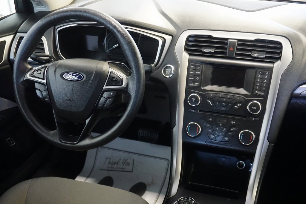 Used 2018 Ford Fusion S image 26