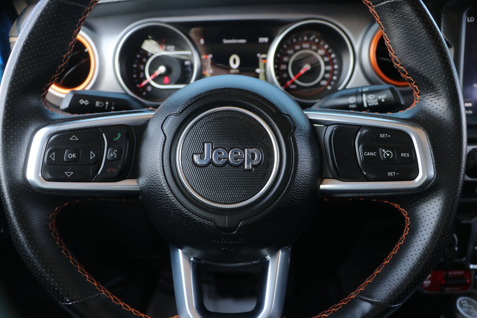Used 2021 Jeep Gladiator Mojave AWD/4WD image 16