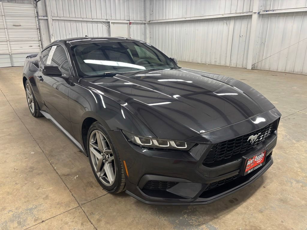 Used 2024 Ford Mustang Coupe RWD image 1