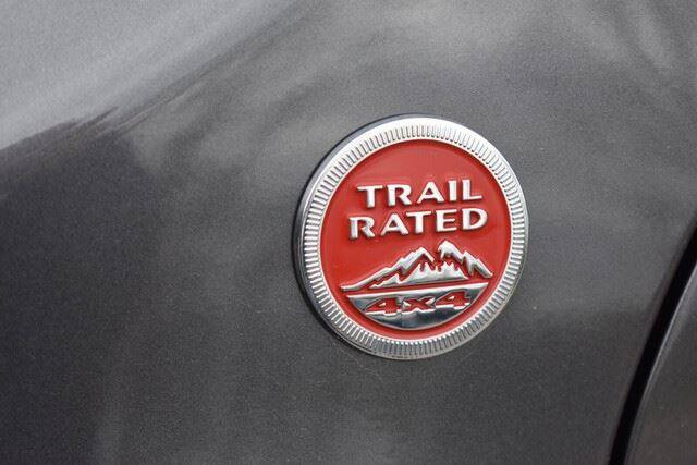 Used 2019 Jeep Renegade Trailhawk w/ Cold Weather Group II AWD/4WD image 15