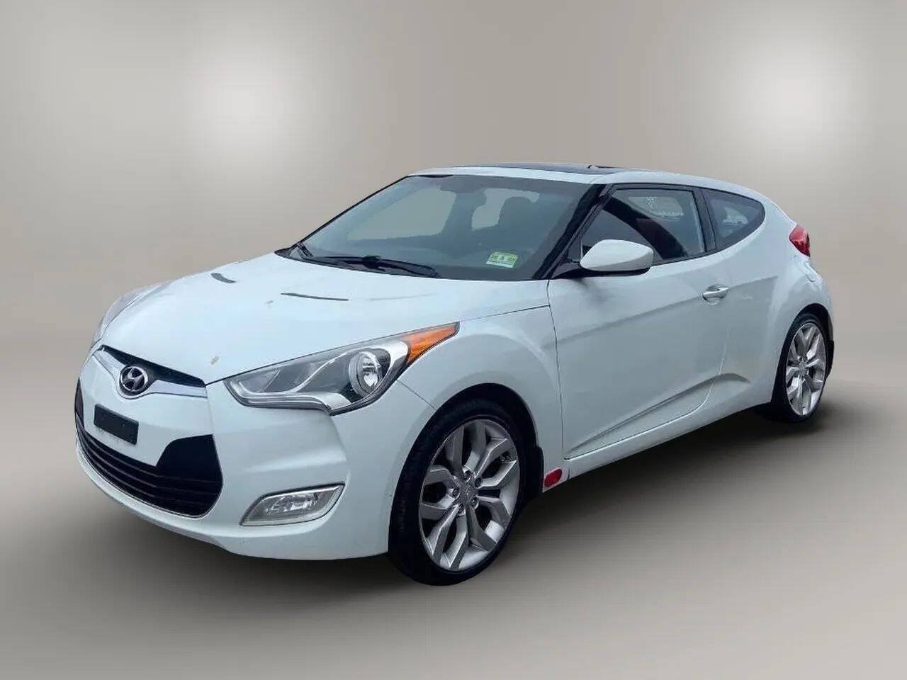 Used 2012 Hyundai Veloster w/ Style Pkg FWD image 3