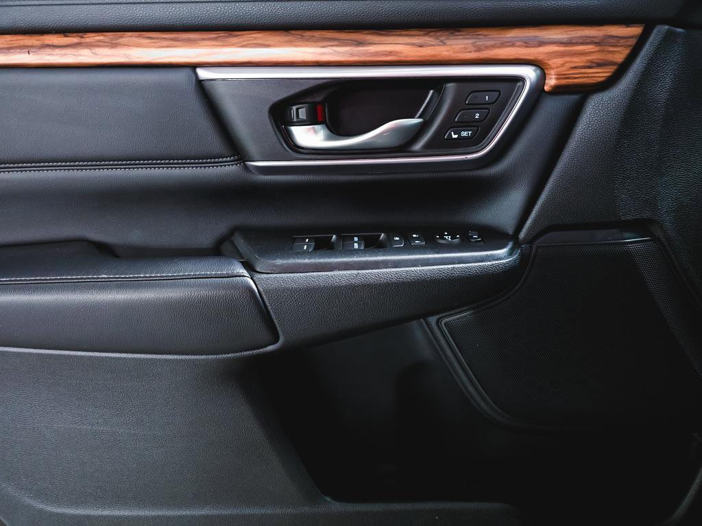 Used 2017 Honda CR-V EX-L image 16