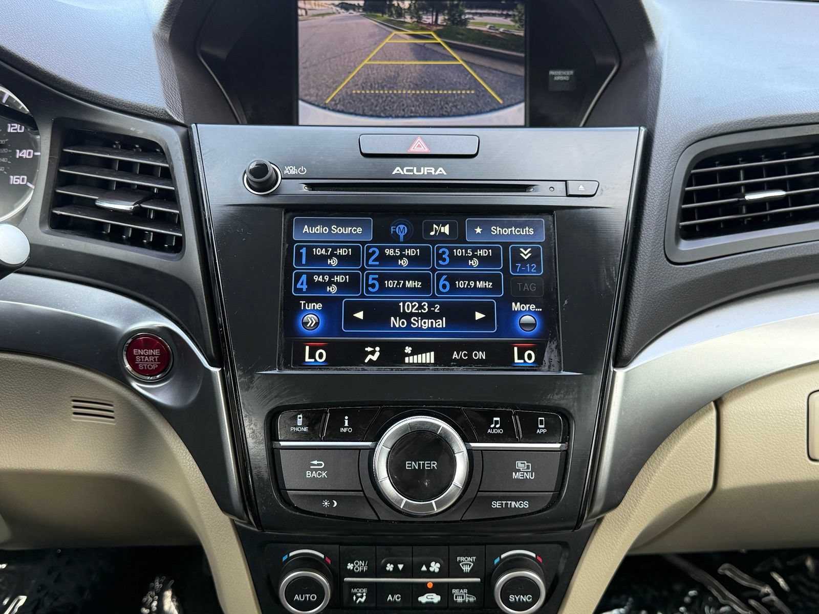 Used 2017 Acura ILX FWD image 31