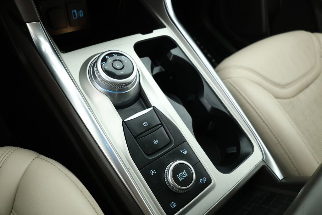 Used 2022 Ford Explorer Platinum w/ Equipment Group 601A image 14