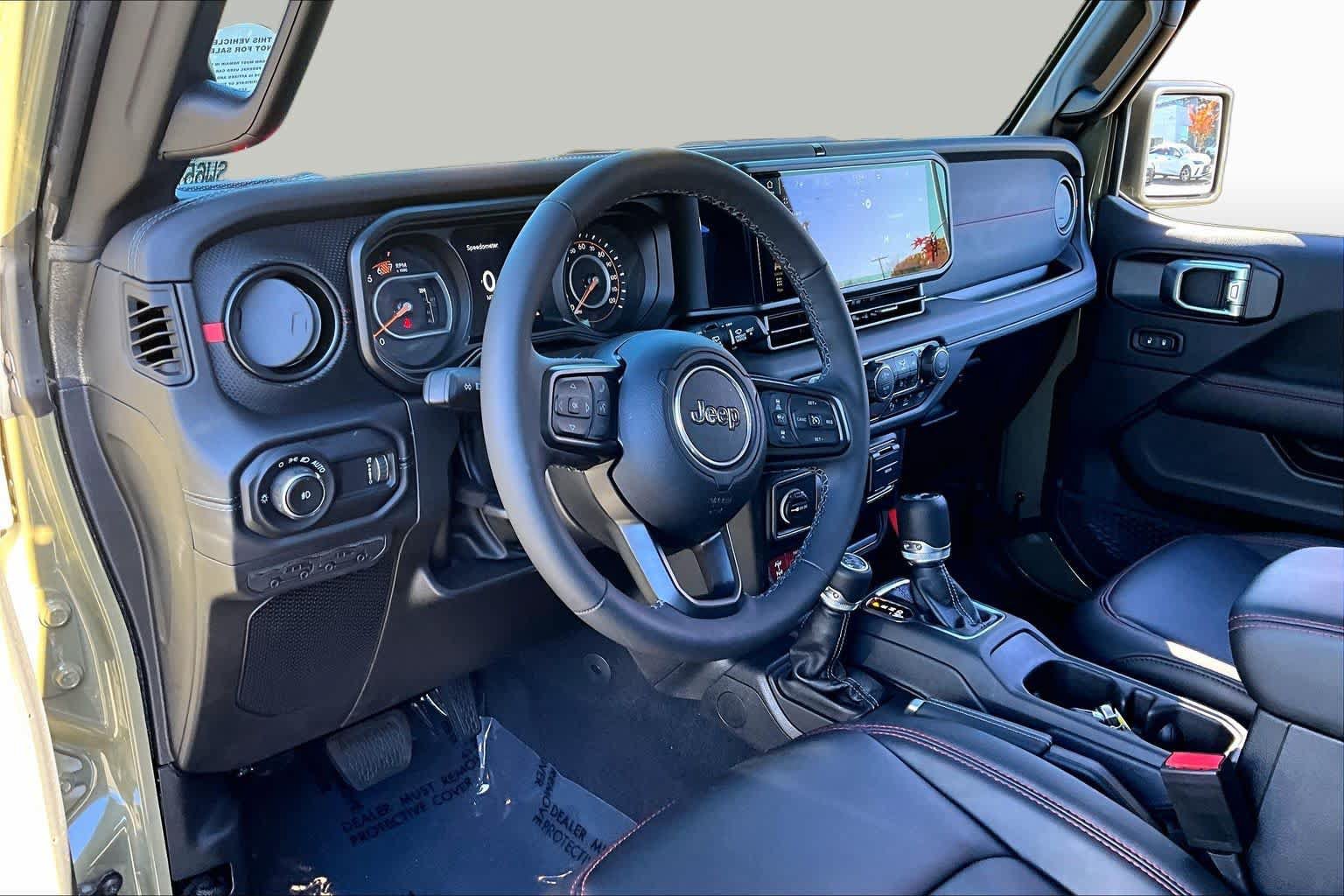 Used 2025 Jeep Wrangler Rubicon AWD/4WD image 17