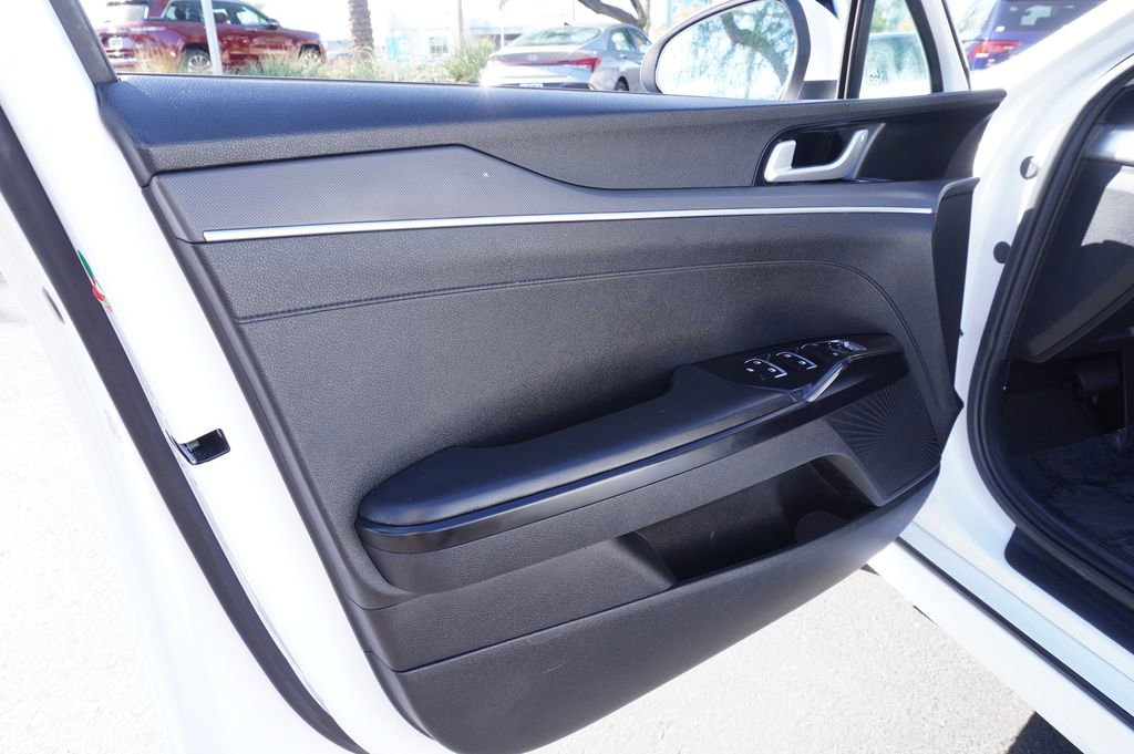 Used 2022 Kia K5 LXS image 14