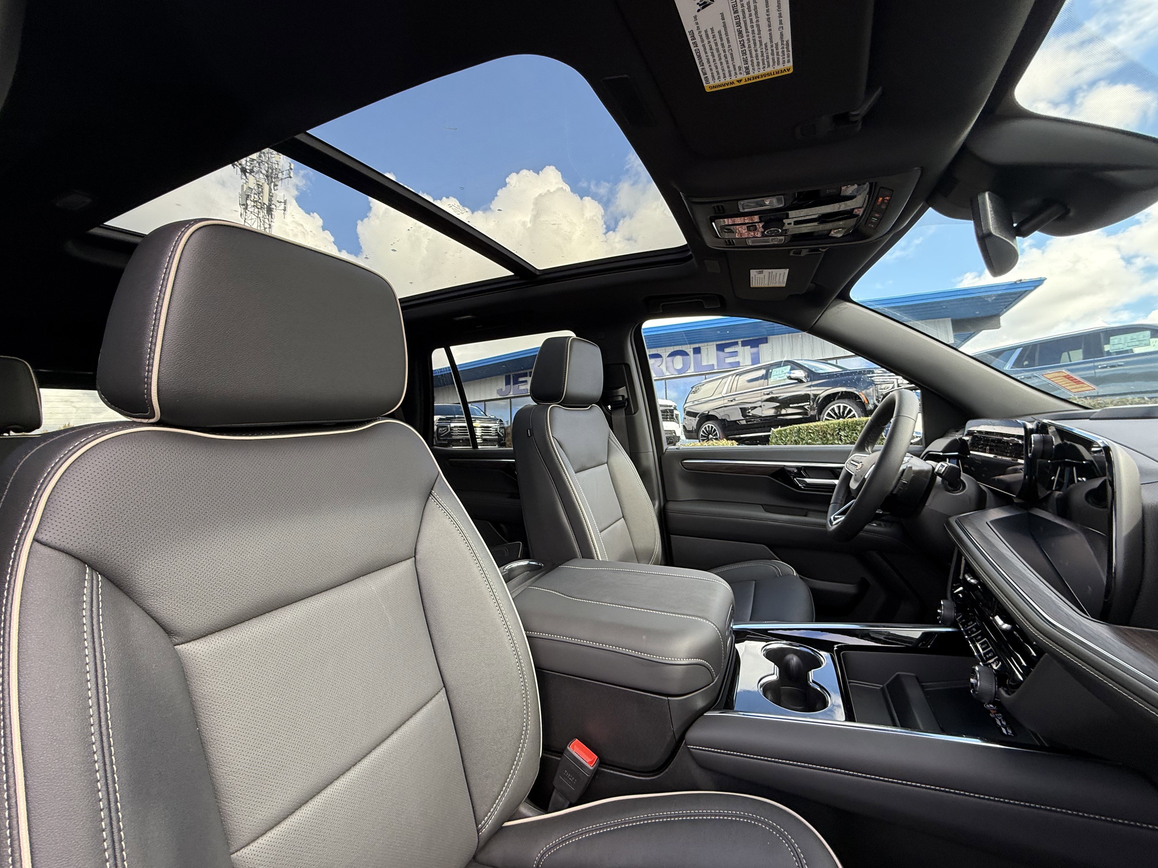 New 2026 Chevrolet Tahoe Premier w/ Sun And Tow Package image 9