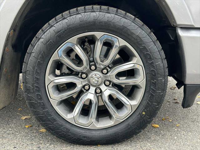 Used 2022 RAM 1500 Laramie w/ Sport Appearance Package image 9