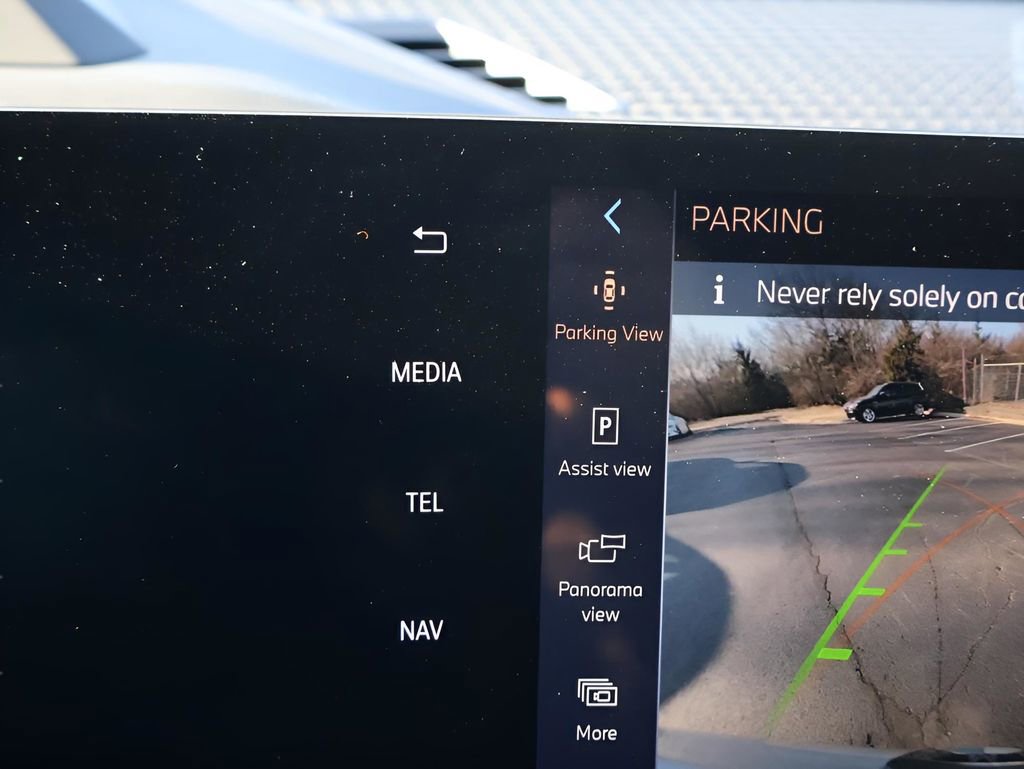 Certified 2025 BMW X2 xDrive28i w/ Technology Package image 28