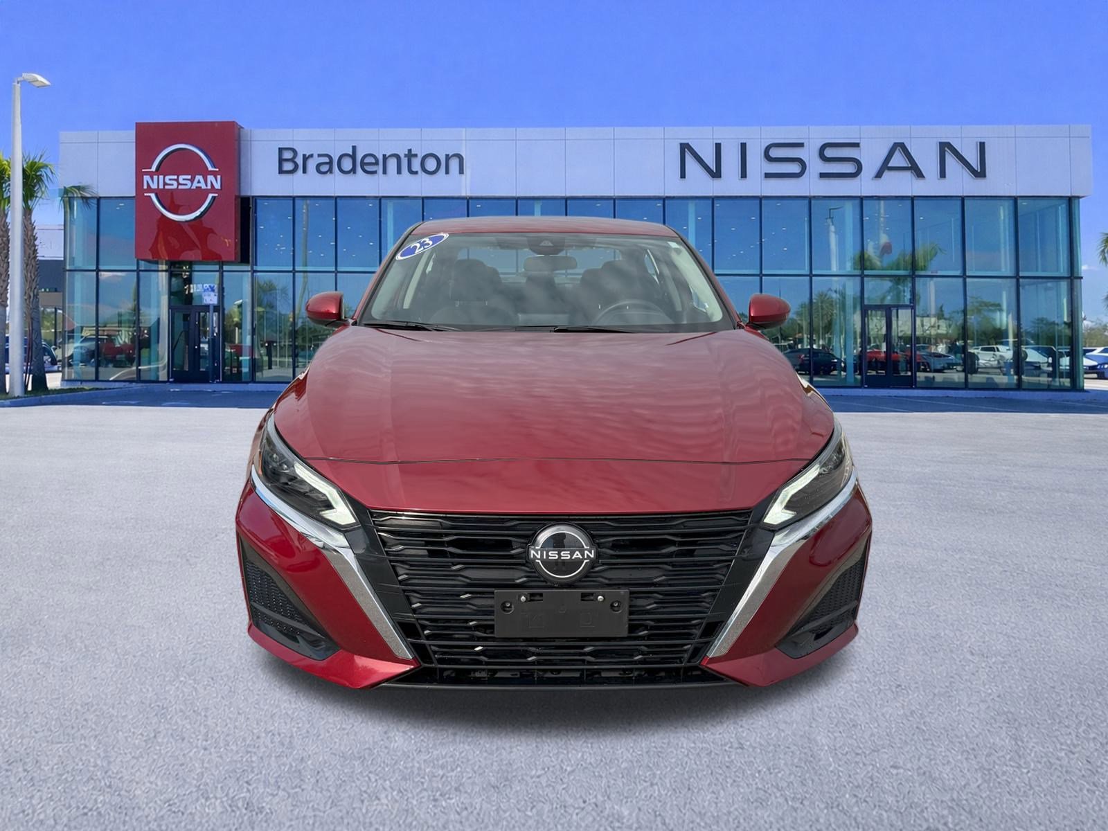 Certified 2023 Nissan Altima 2.5 SV image 2