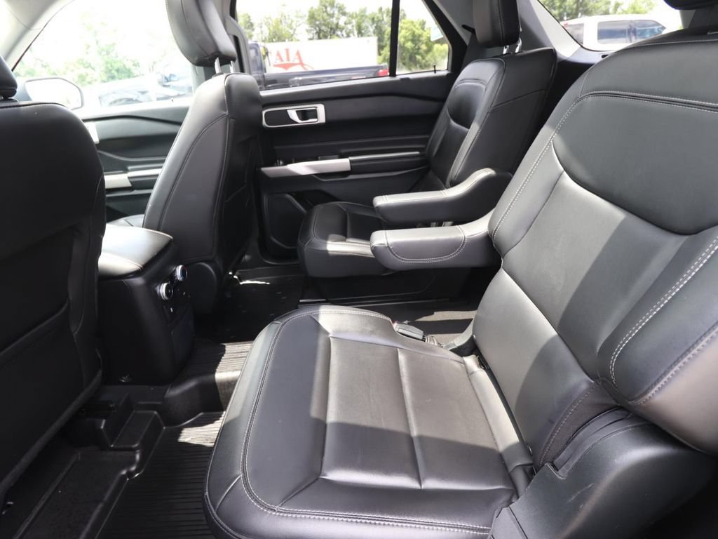 Certified 2023 Ford Explorer XLT w/ Equipment Group 202A AWD/4WD image 14