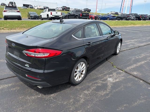 Used 2020 Ford Fusion SE FWD image 7