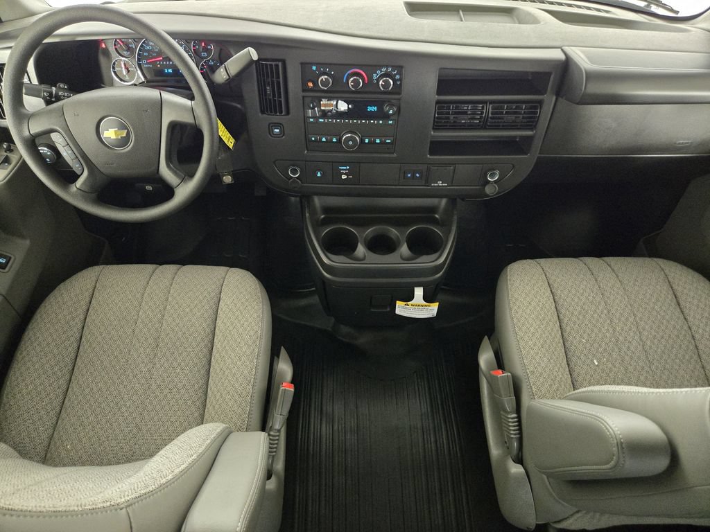 New 2026 Chevrolet Express 2500 w/ Communications Package RWD image 27