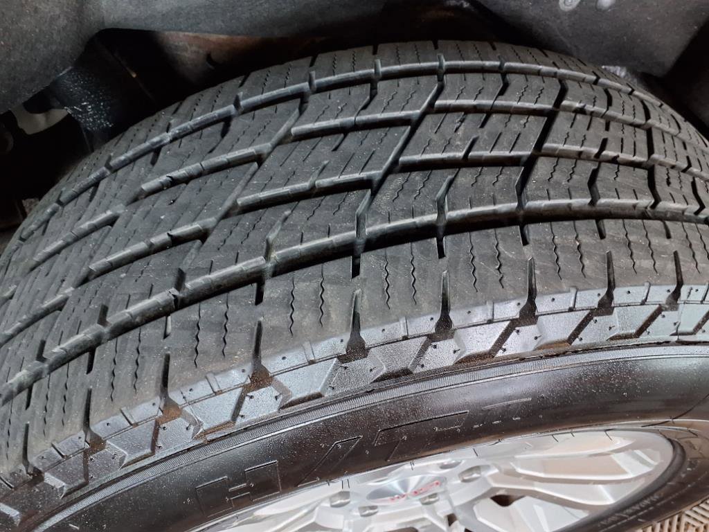 Used 2018 GMC Yukon SLT w/ Open Road Package image 10