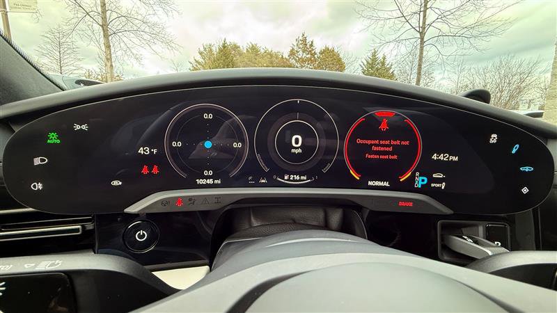 Used 2022 Porsche Taycan Turbo S w/ Premium Package image 33