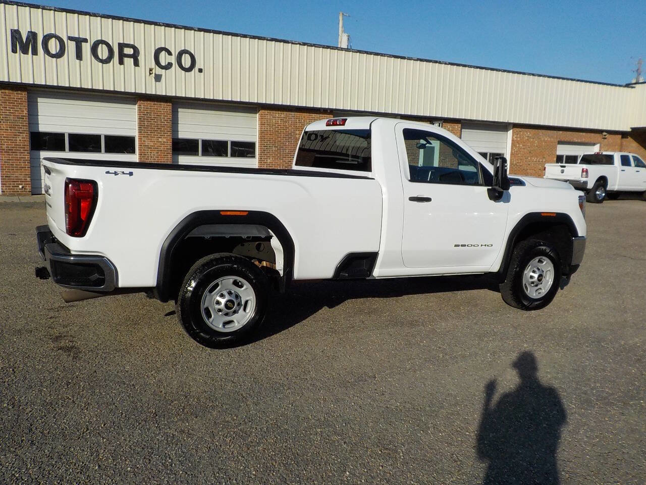 Used 2022 GMC Sierra 2500 Pro w/ Convenience Package AWD/4WD image 6