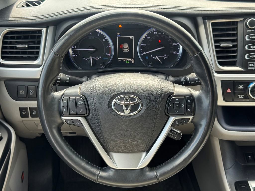 Used 2019 Toyota Highlander Limited Platinum image 35