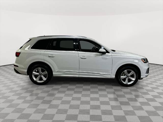 Used 2023 Audi Q7 2.0T Premium w/ Convenience Package AWD/4WD image 2