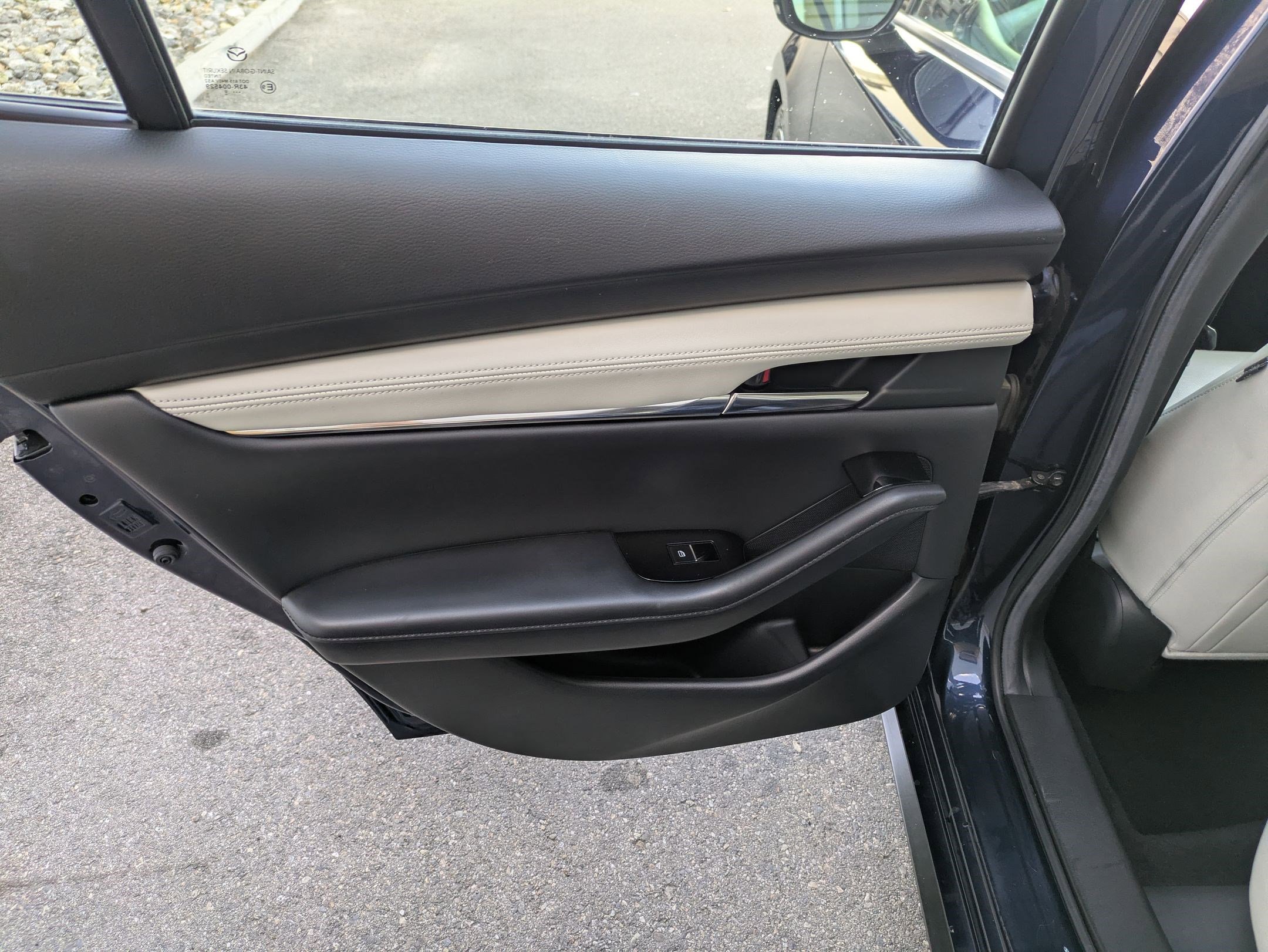 Used 2020 MAZDA MAZDA3 AWD Sedan w/ Premium Package image 29