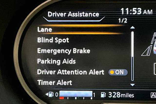 New 2025 Nissan Versa SR w/ Trunk Package image 28