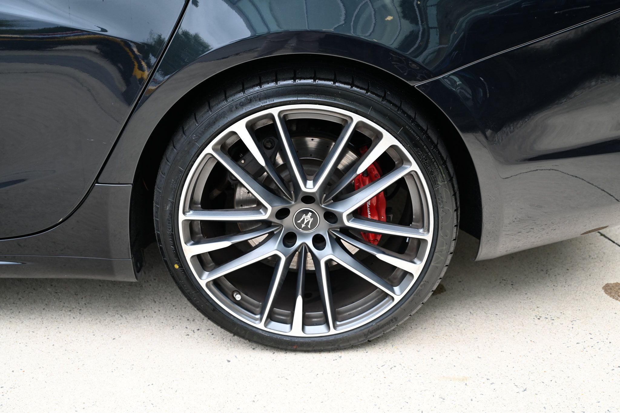 Used 2021 Maserati Ghibli Trofeo RWD image 10