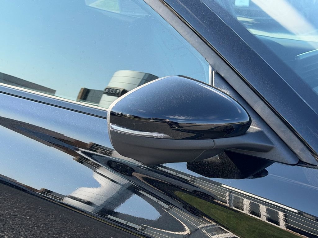 Used 2025 Ford Mustang Mach-E Premium AWD/4WD image 13