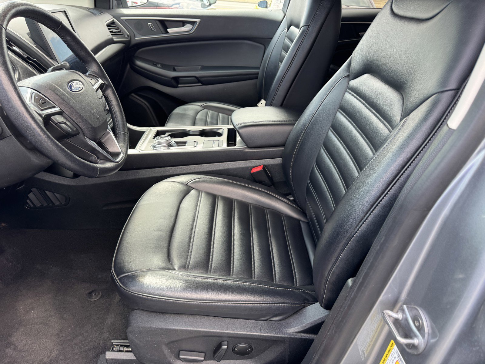 Used 2024 Ford Edge SEL image 14