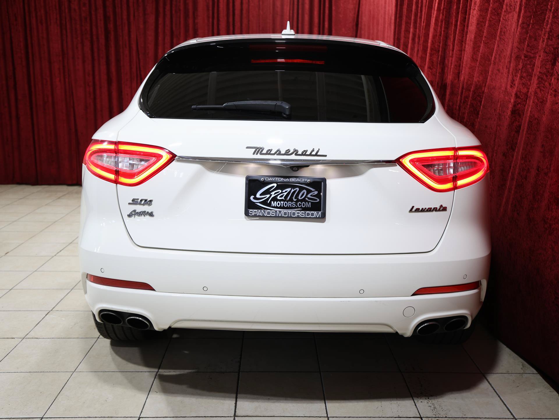 Used 2020 Maserati Levante S AWD/4WD image 10
