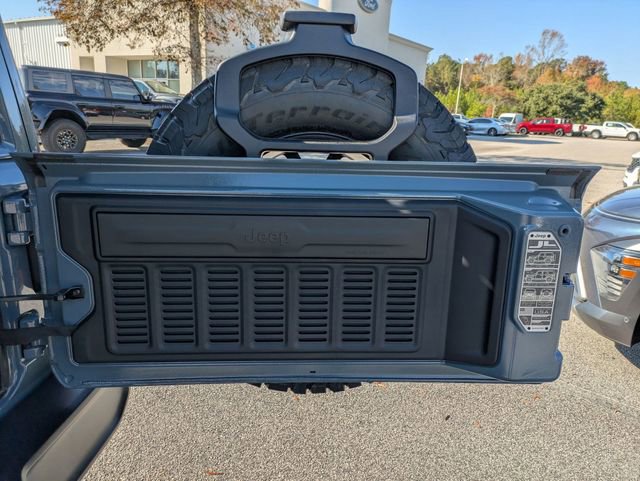 New 2026 Jeep Wrangler Unlimited Rubicon w/ Technology Group image 31