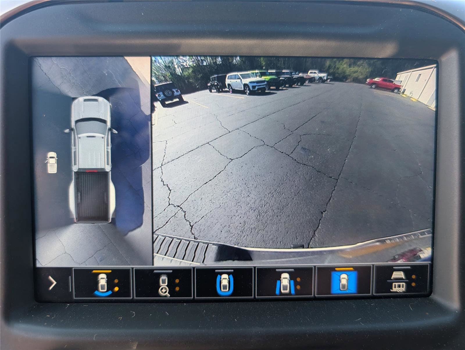 Used 2022 Chevrolet Silverado 3500 High Country image 17