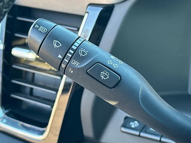 Used 2024 GMC Sierra 2500 Denali w/ Technology Package image 9