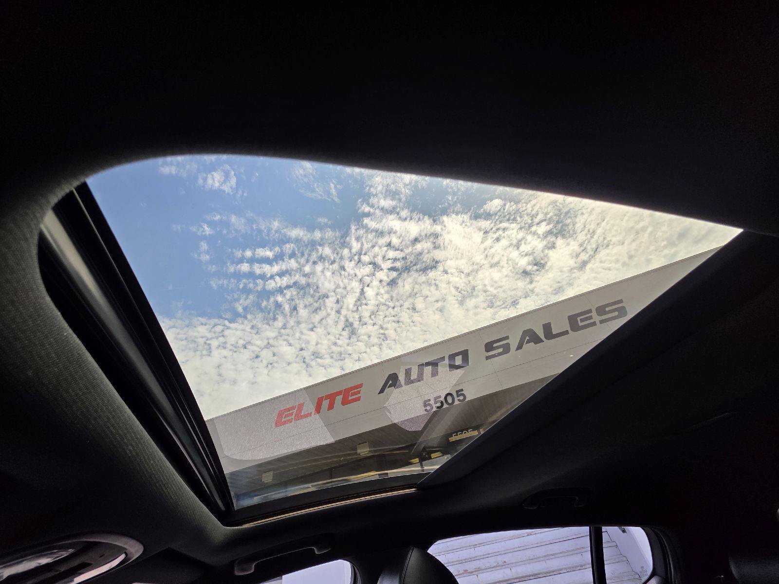 Used 2020 Kia Stinger GT1 AWD/4WD image 28