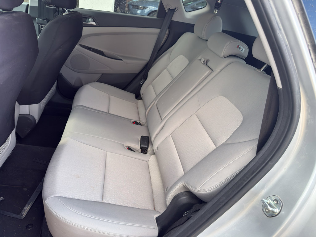 Used 2017 Hyundai Tucson SE image 11