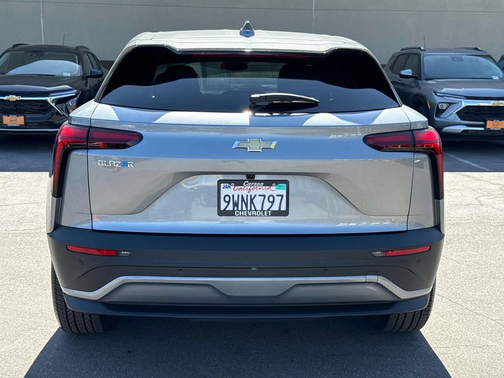 Used 2026 Chevrolet Blazer EV LT w/ LPO, All-Weather Mat Package FWD image 4
