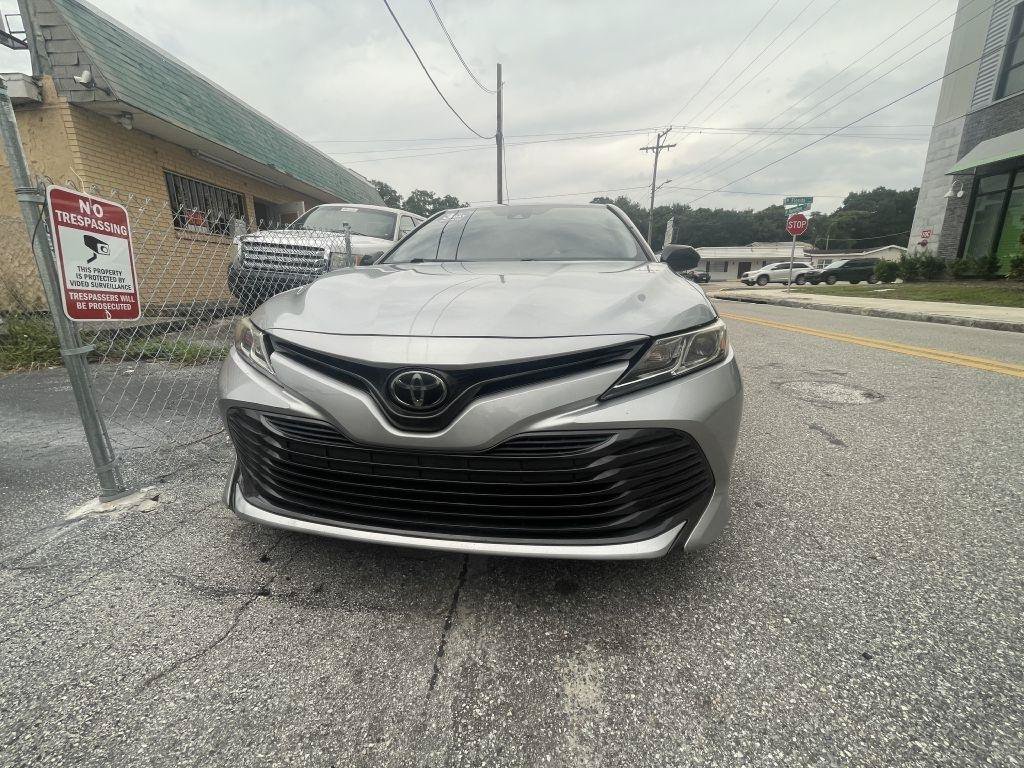 Used 2019 Toyota Camry LE FWD image 10