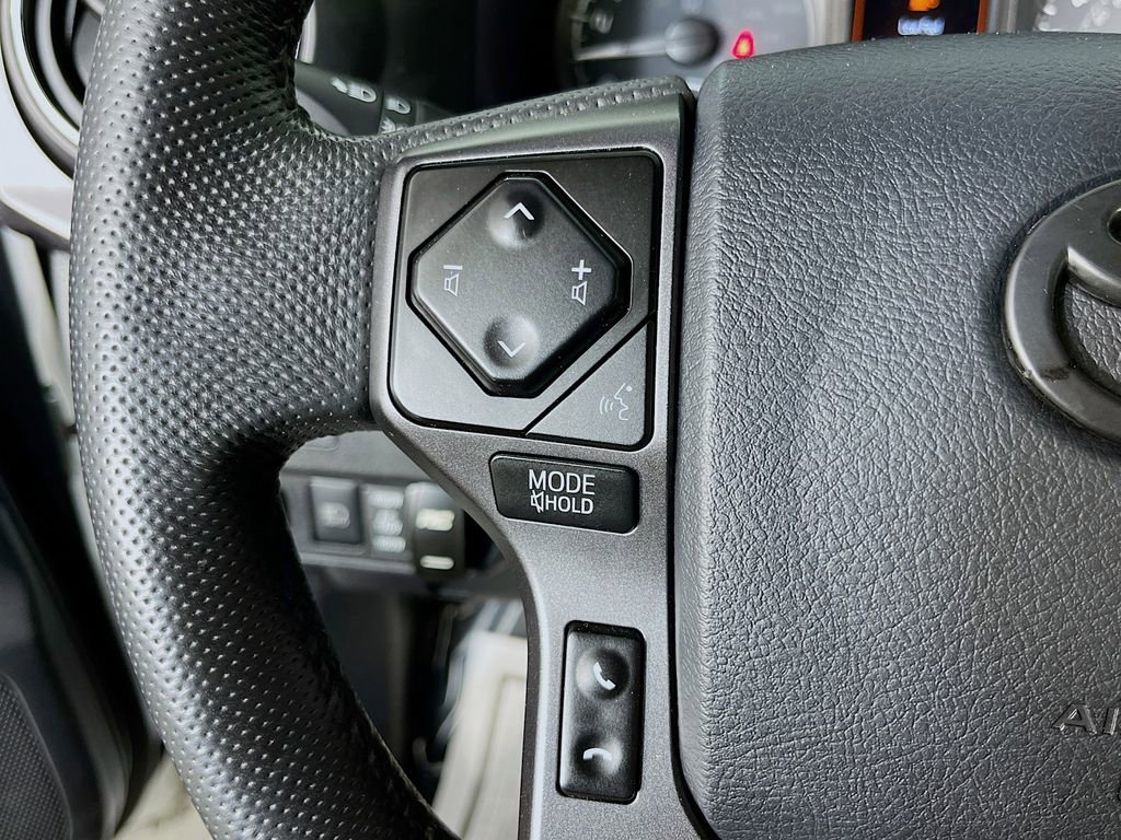 Used 2023 Toyota Tacoma TRD Off-Road AWD/4WD image 15