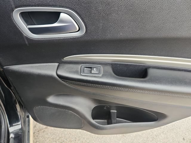 Used 2020 Dodge Durango SXT w/ 3rd Row Seating Group AWD/4WD image 31