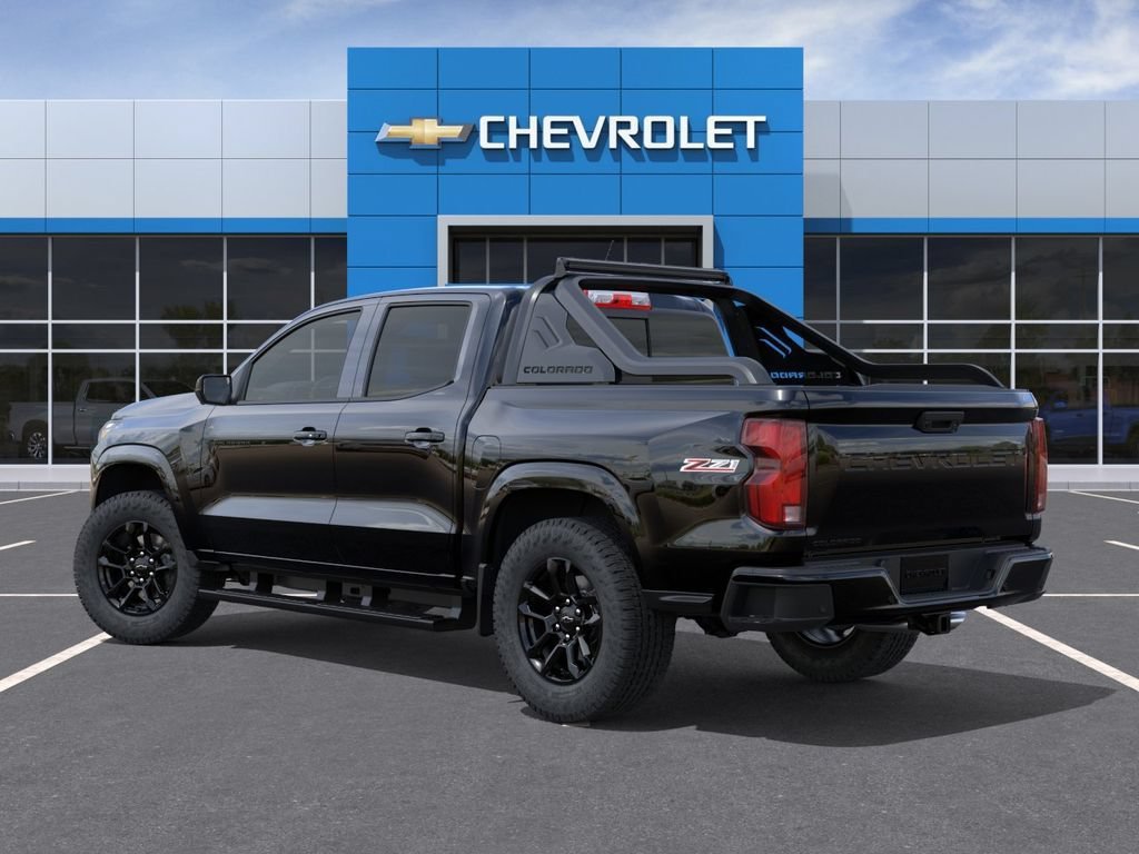 New 2026 Chevrolet Colorado Z71 w/ Midnight Edition AWD/4WD image 3