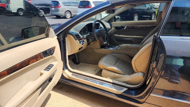 Used 2011 Mercedes-Benz E 350 Cabriolet image 11