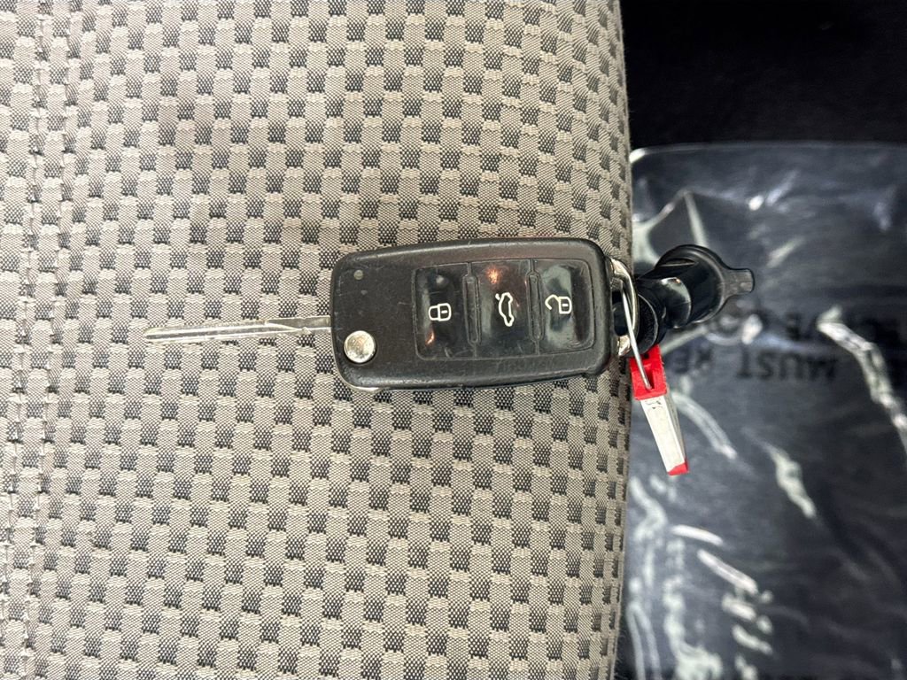 Used 2014 Volkswagen Jetta S image 32