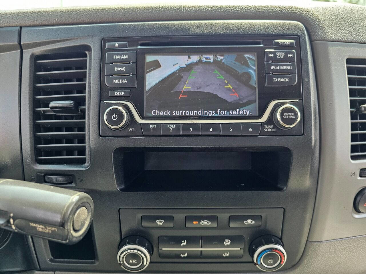 Used 2018 Nissan NV 2500 SV image 8