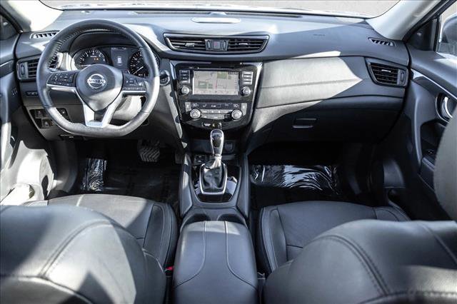 Used 2020 Nissan Rogue SL w/ Premium Package image 19
