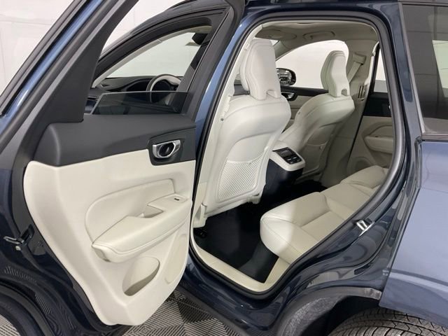 New 2026 Volvo XC60 B5 Ultra w/ Protection Package Premier image 33
