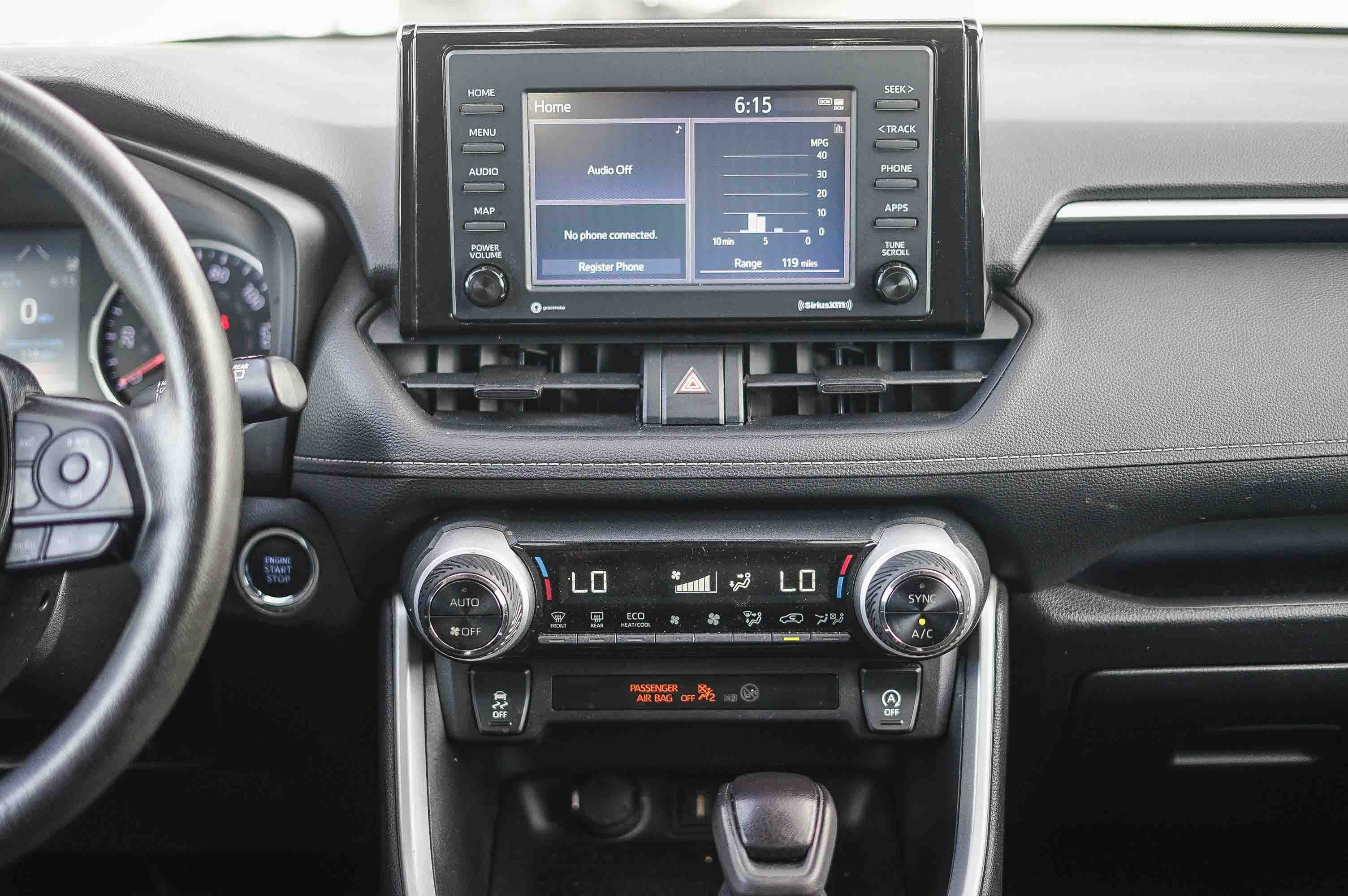 Used 2021 Toyota RAV4 XLE w/ Convenience Package image 15